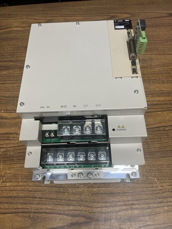 Сервопривод Yaskawa SGDV-210D01A002000