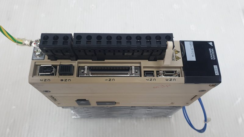 Сервопривод Yaskawa SGDV-2R1F01A