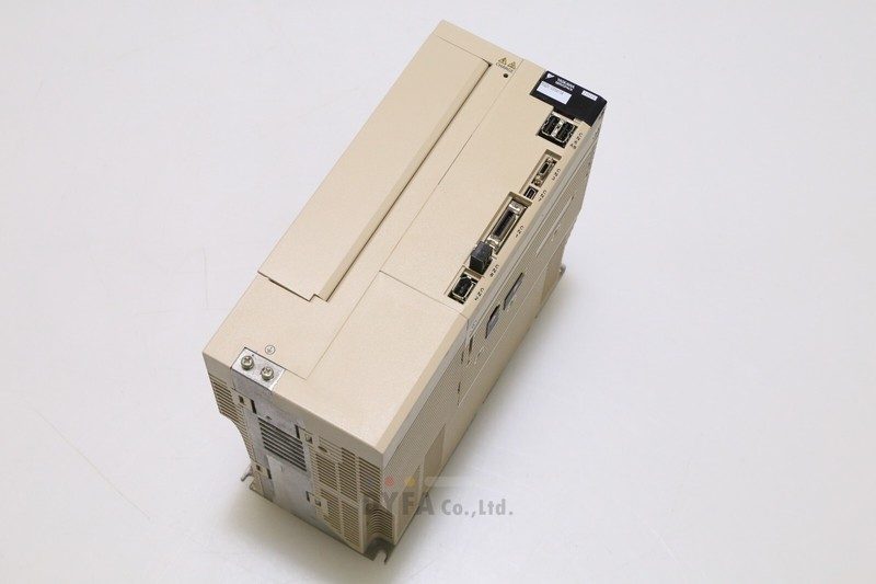 Сервопривод Yaskawa SGDV-330A11A