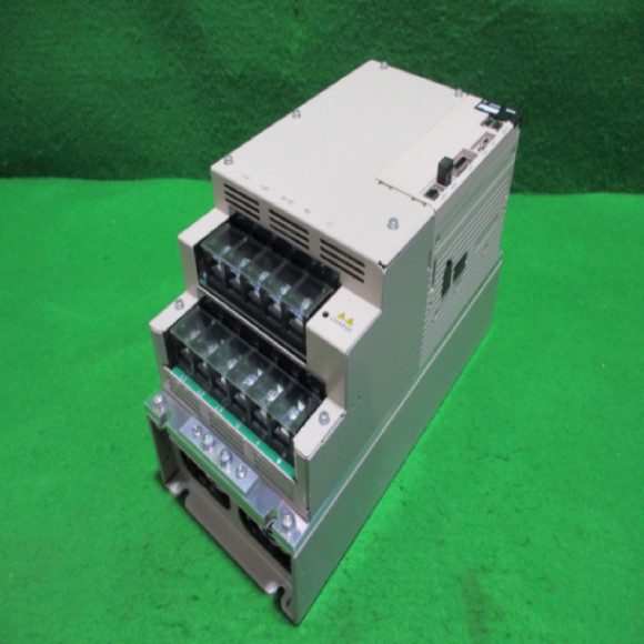 Сервопривод Yaskawa SGDV-470A11A