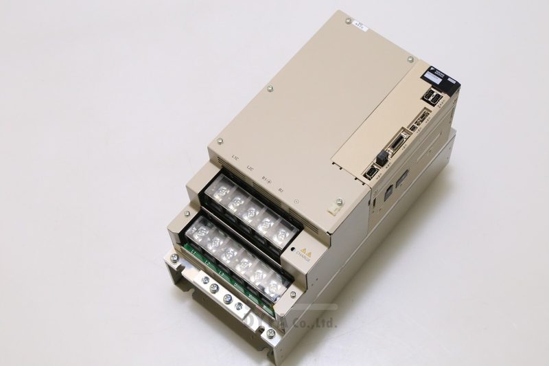 Сервопривод Yaskawa SGDV-550A15A