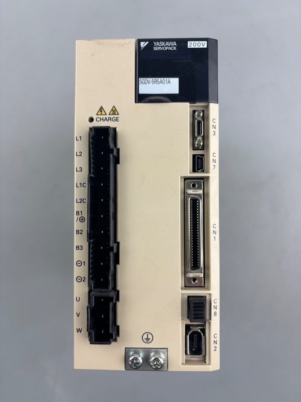 Сервопривод Yaskawa SGDV-5R5A01A