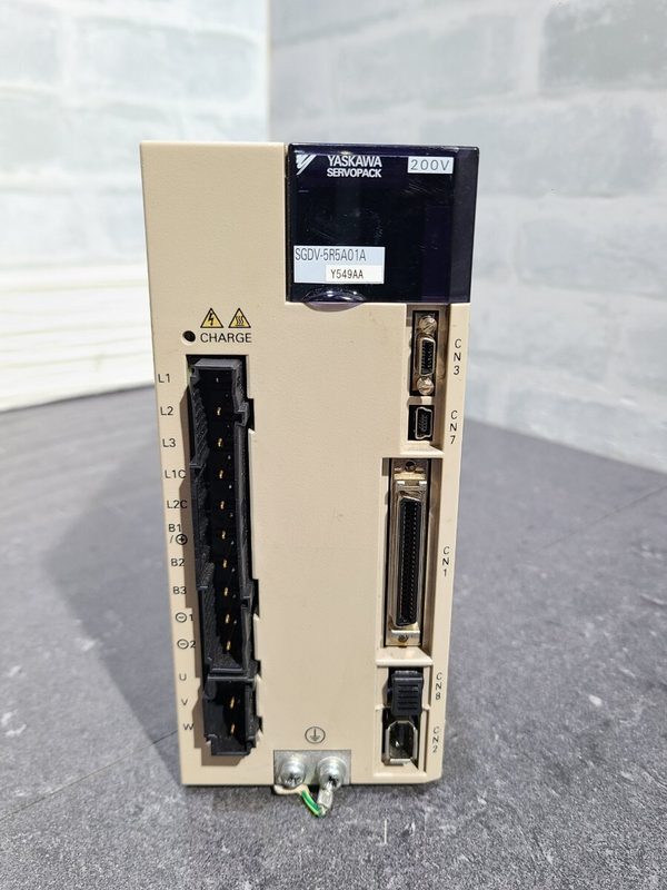 Сервопривод Yaskawa SGDV-5R5A01AY549AA