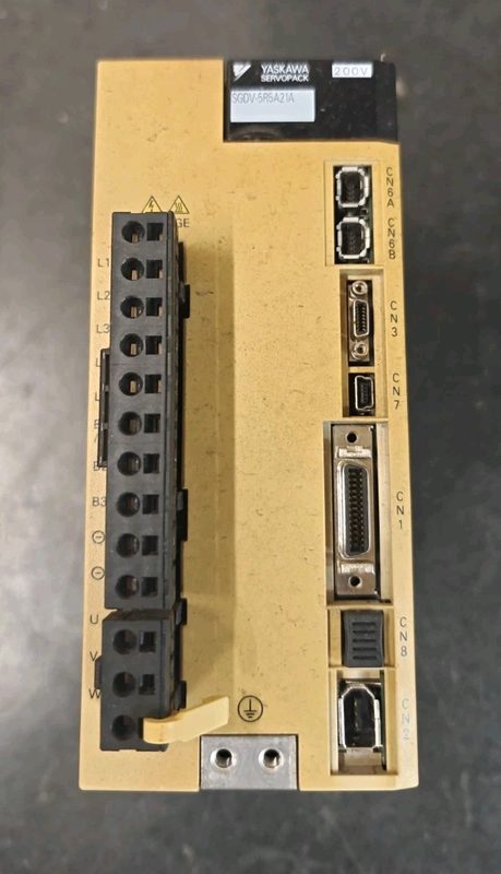 Сервопривод Yaskawa SGDV-5R5A21A0020000