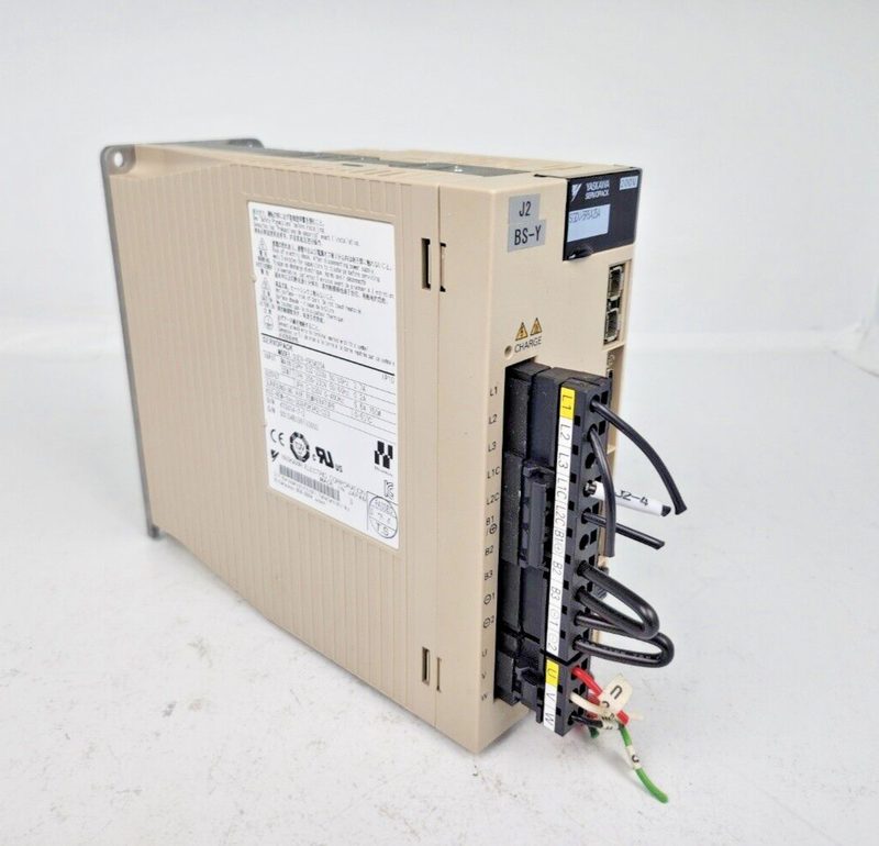 Сервопривод Yaskawa SGDV-5R5A25A