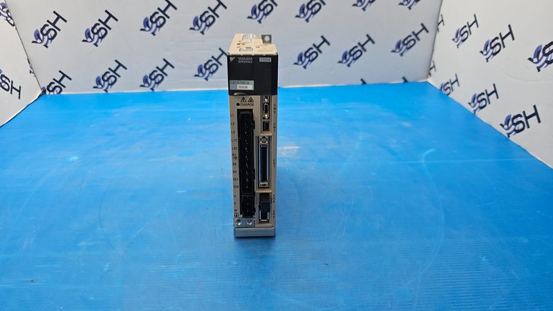 Сервопривод Yaskawa SGDV-R70A01AY845AB