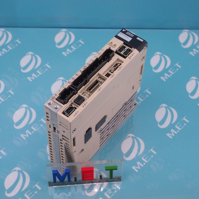 Сервопривод Yaskawa SGDV-R70A15A