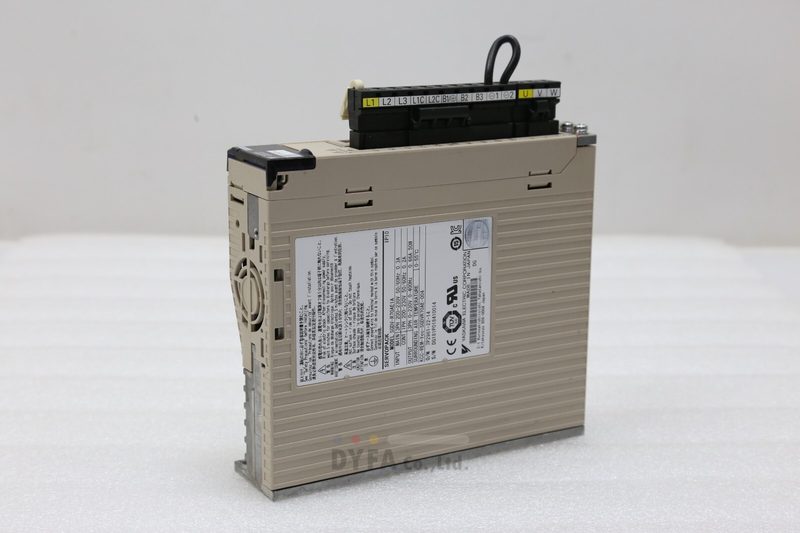 Сервопривод Yaskawa SGDV-R70AE1A