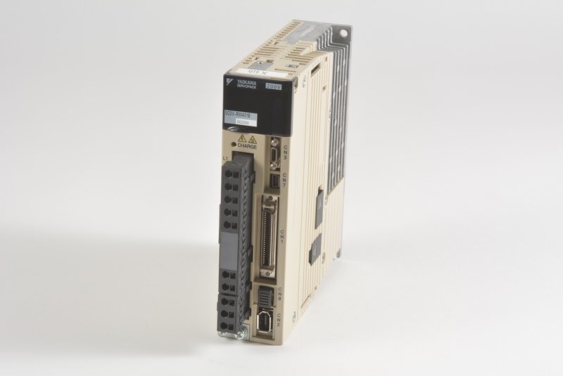 Сервопривод Yaskawa SGDV-R90A01B002000