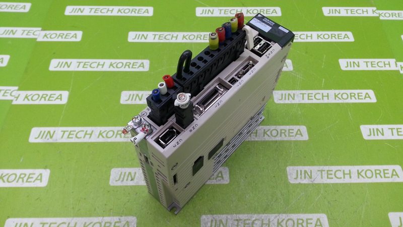 Серводвигатель Yaskawa SGDV-R90A15A