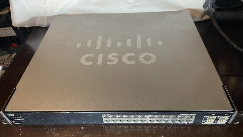 Коммутатор Cisco SGE2000