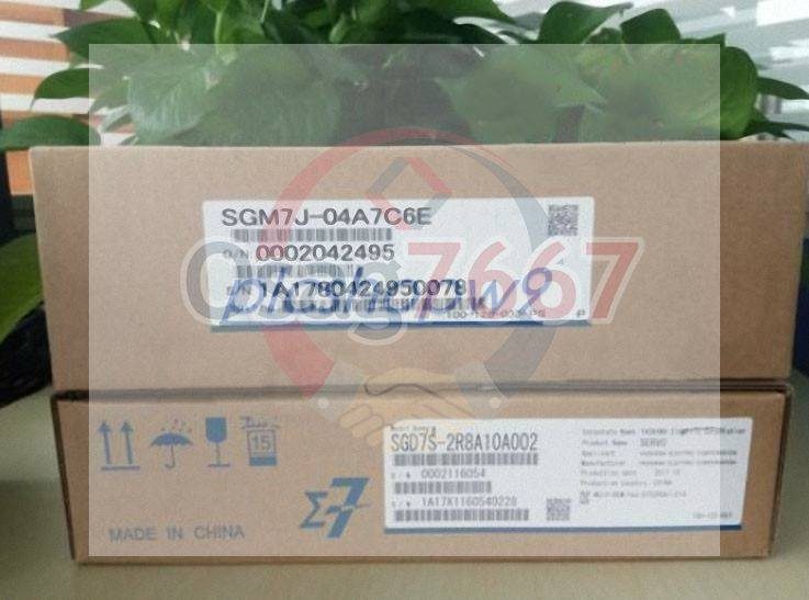 Электродвигатель Yaskawa SGM7J-04A7C6E