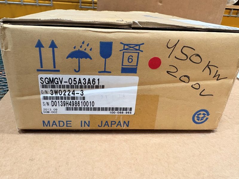 Серводвигатель Yaskawa SGMGV-05A3A61