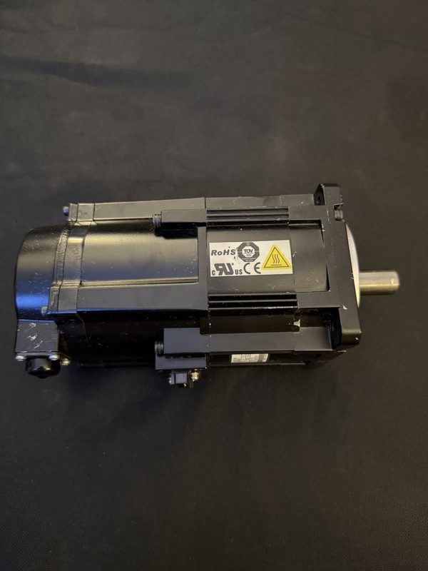 Серводвигатель Yaskawa SGMGV-05DDA6H