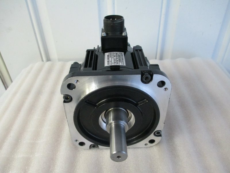 Серводвигатель Yaskawa SGMGV-09A3A21