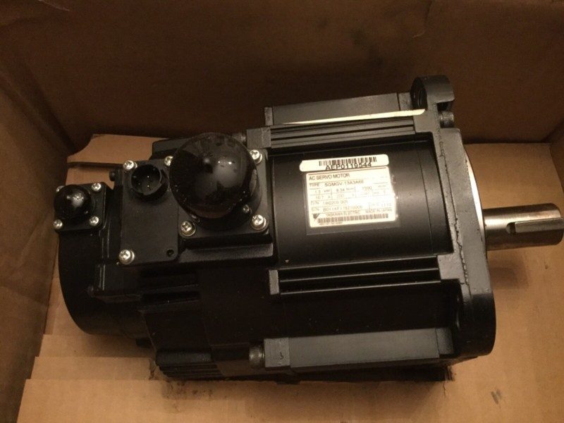 Серводвигатель Yaskawa SGMGV-13A3E