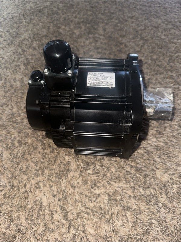 Серводвигатель Yaskawa SGMGV-13D3A61