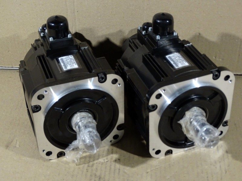 Серводвигатель Yaskawa SGMGV-13D3E6E