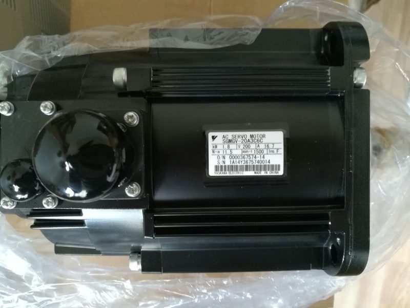 Серводвигатель Yaskawa SGMGV-20A3C6C