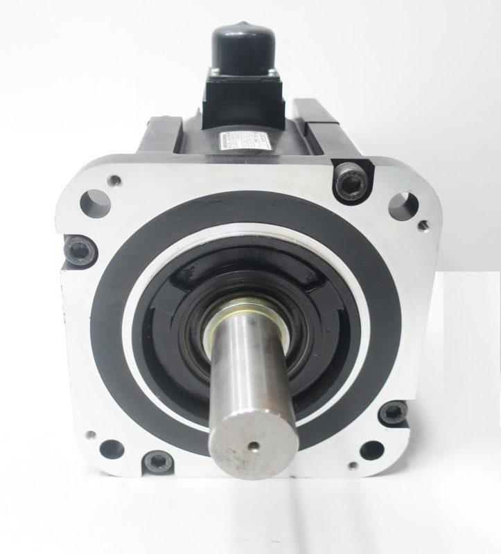 Серводвигатель Yaskawa SGMGV-30A8M2E