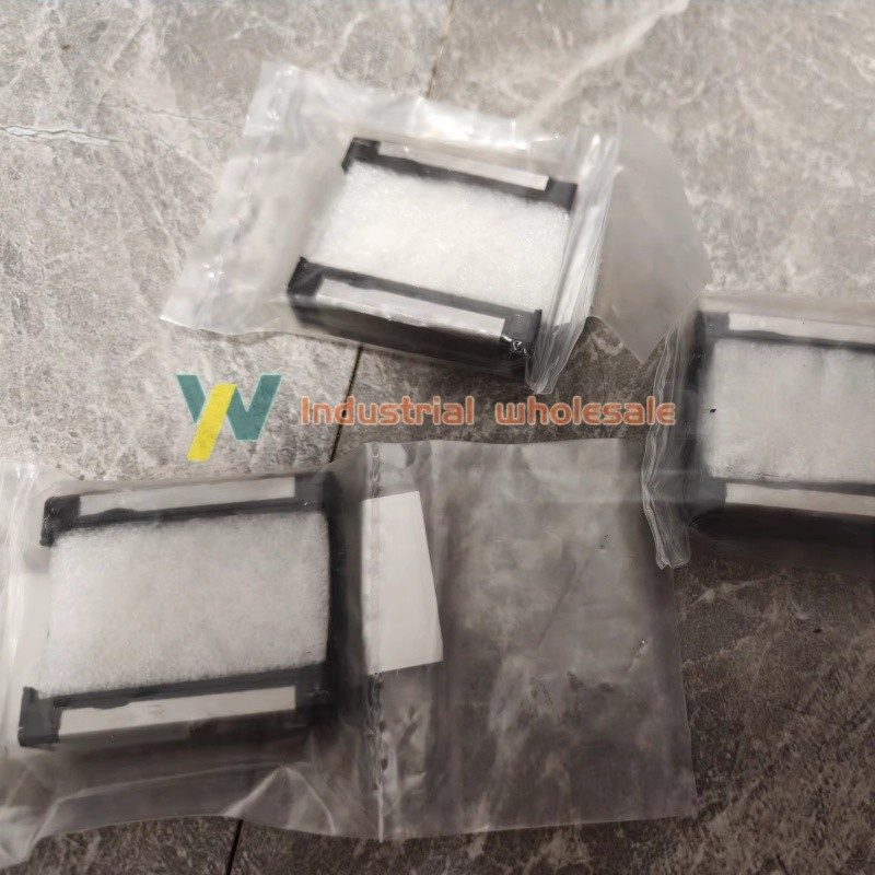 Линейная направляющая SHW14CR