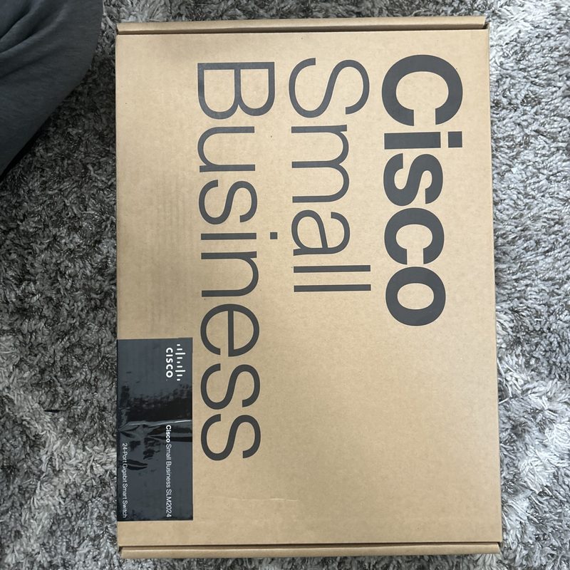 Коммутатор Cisco SLM2024