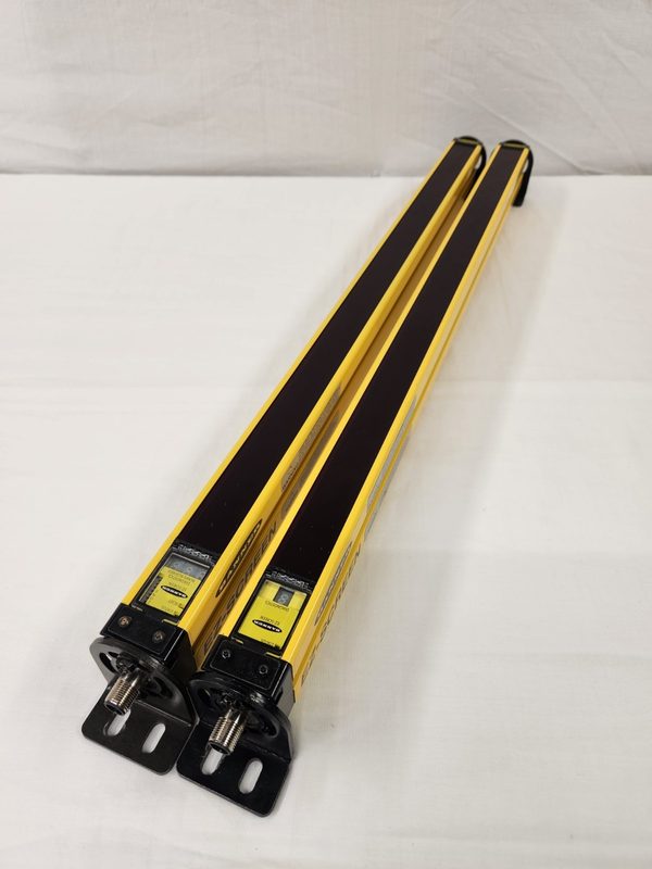 Световая завеса Banner SLSP30-600Q88