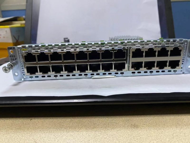 Коммутатор Cisco SM-X-ES3-24-P