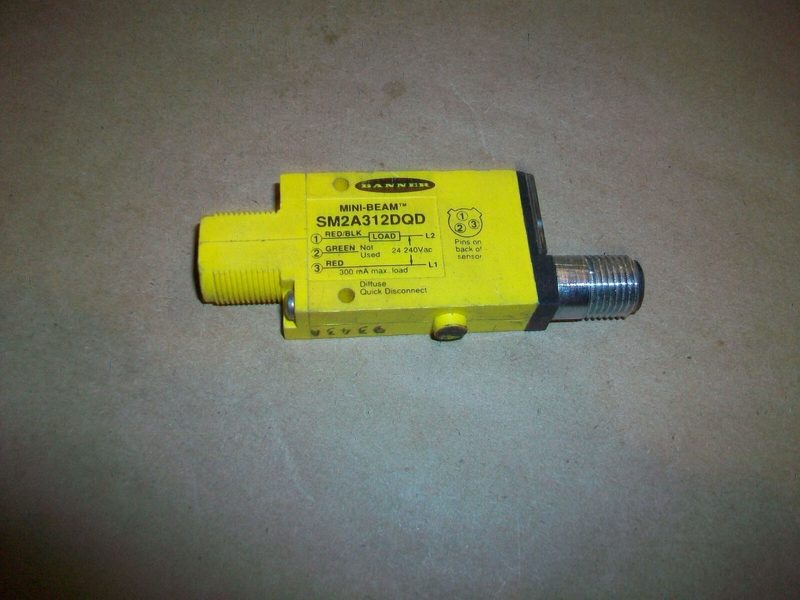 Фотоэлектрический датчик Banner SM2A312CVQD