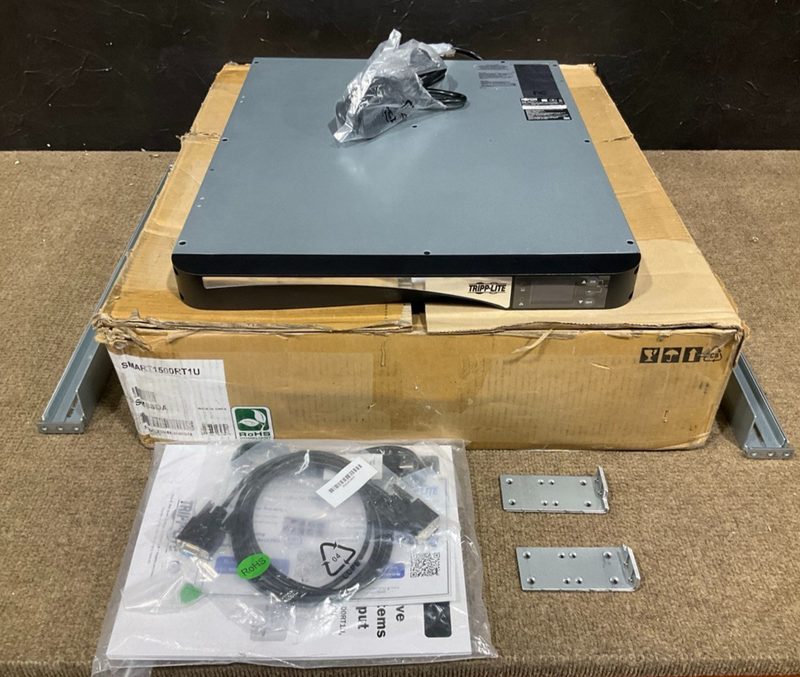 Tripp Lite SMART1500RT1U