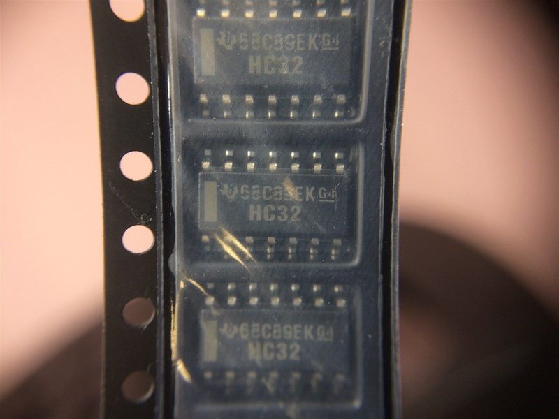 Микросхема SN74HC32D
