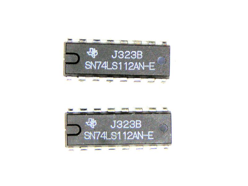 Микросхема SN74LS112AN