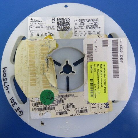 Микросхема SN74LVC2G74DCUR