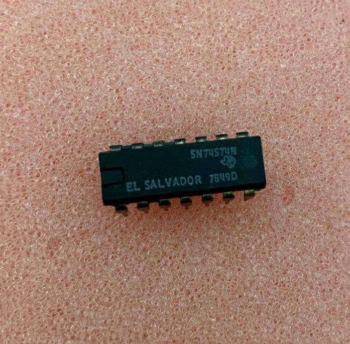 Микросхема SN74S74N