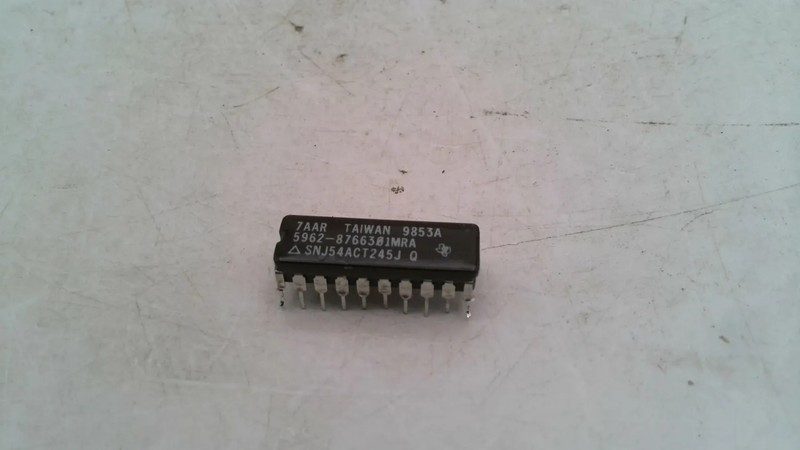 Микросхема SNJ54ACT245J