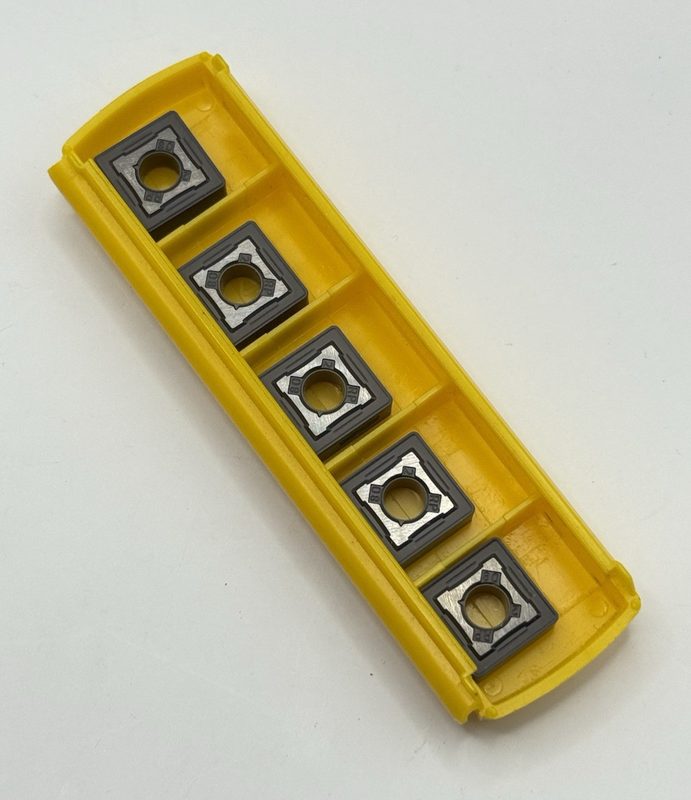 Режущий инструмент Kennametal SNMG120408RP