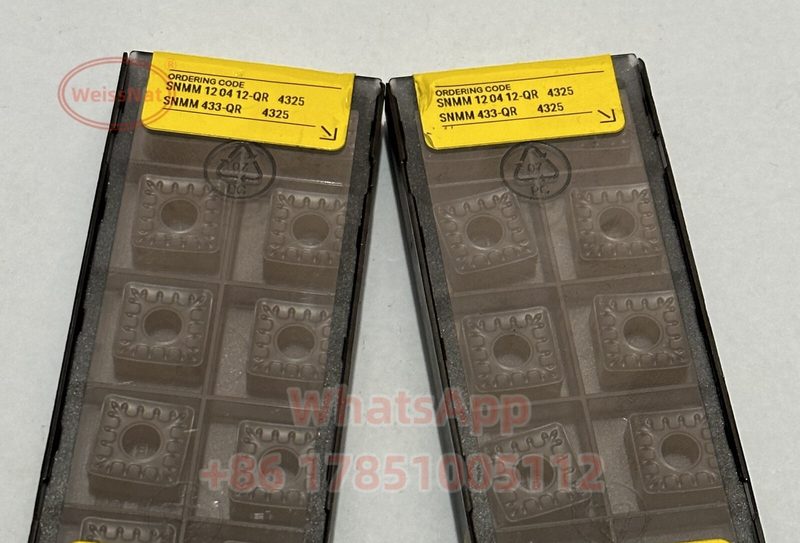 Режущий инструмент Sandvik SNMM120412-QR