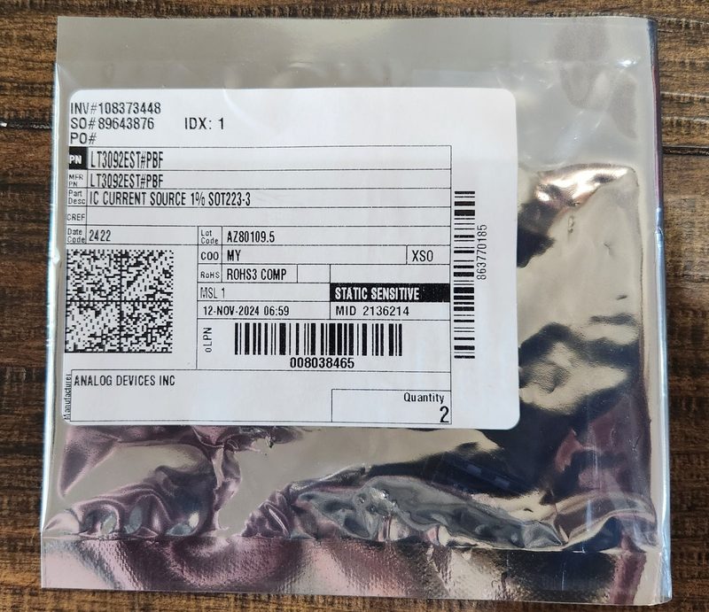 Микросхема Analog Devices SOT223-3