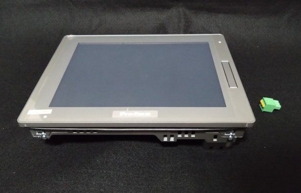 Панель оператора SP-5500TPD