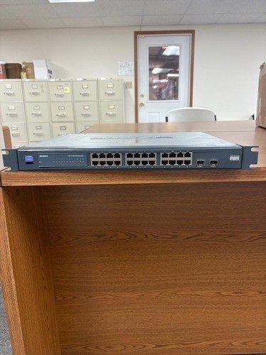 Коммутатор Cisco SR2024