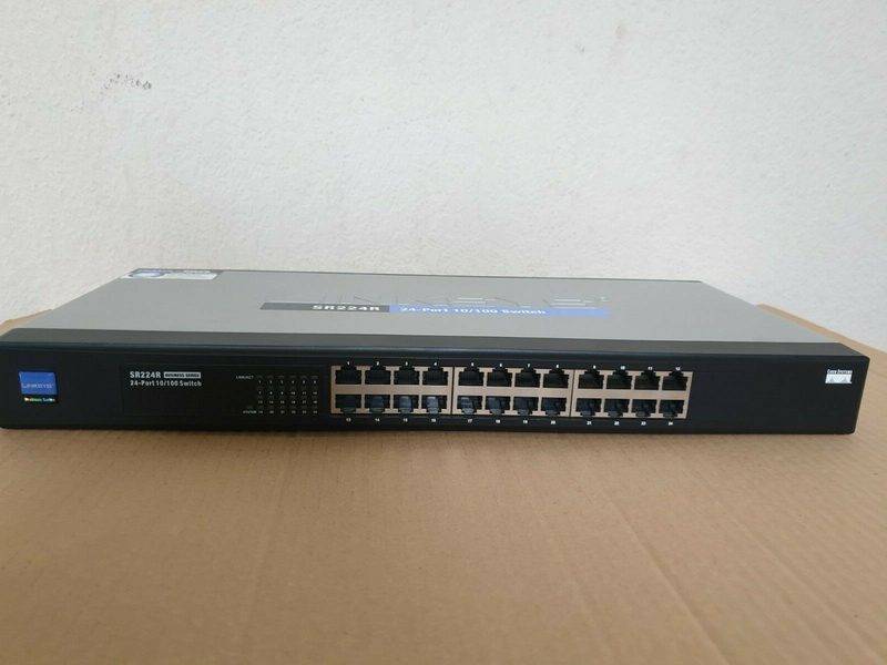 Коммутатор Cisco SR224R