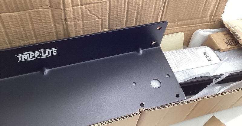 Tripp Lite SR2POST