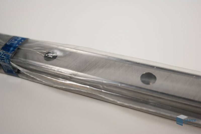 Линейная направляющая SR30-788L