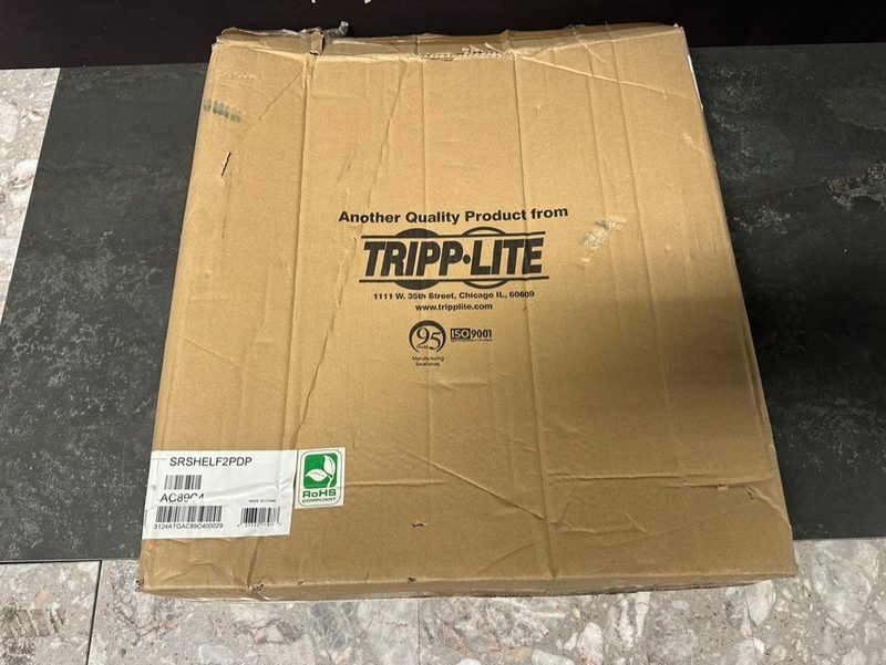 Складское оборудование Tripp Lite SRSHELF2PDP