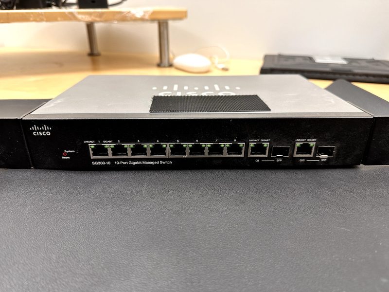 Коммутатор Cisco SRW2008P-K9-NA