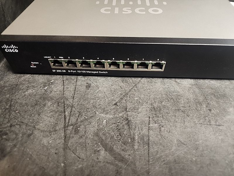 Коммутатор Cisco SRW208K9NA