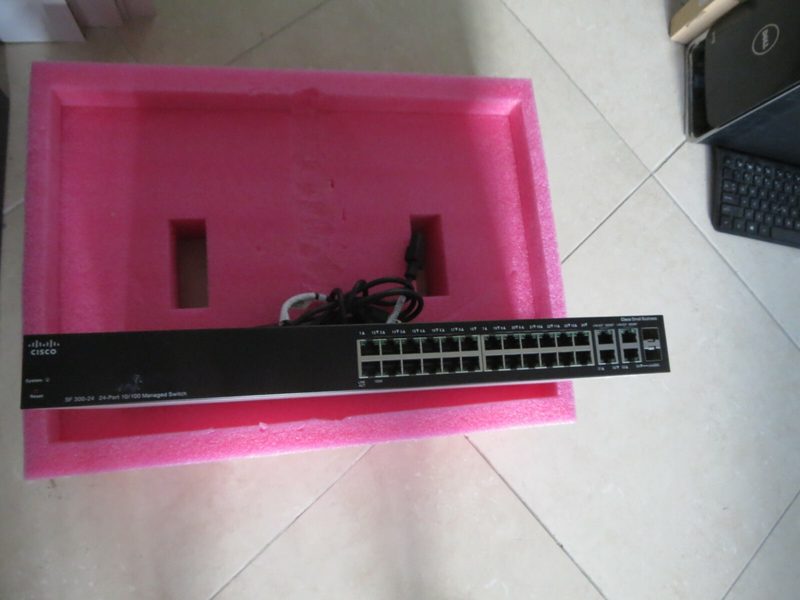 Коммутатор Cisco SRW224G4-K9