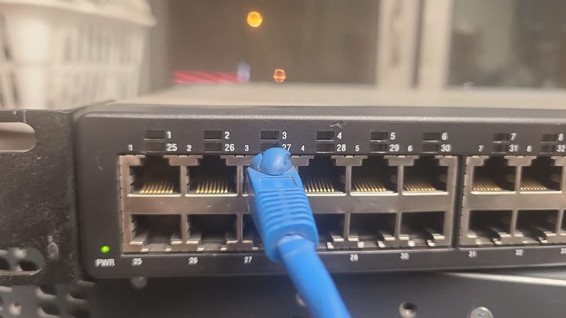 Коммутатор Cisco SRW248G4P