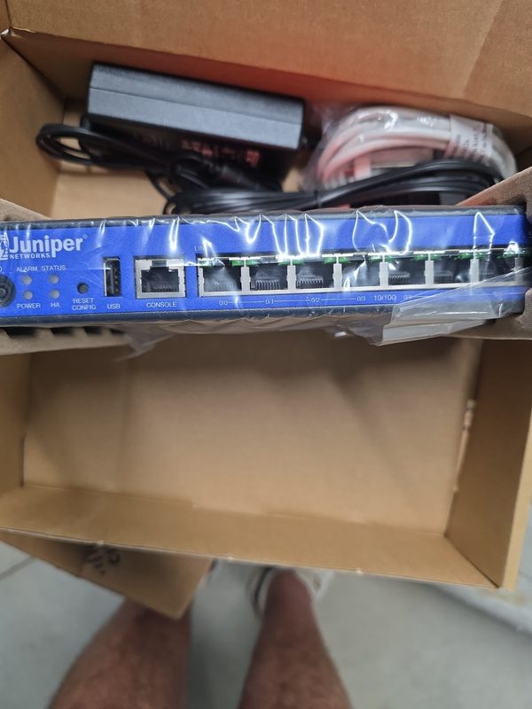 Межсетевой экран Juniper SRX100H