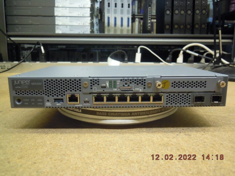 Межсетевой экран Juniper SRX320-P-LTE-AE